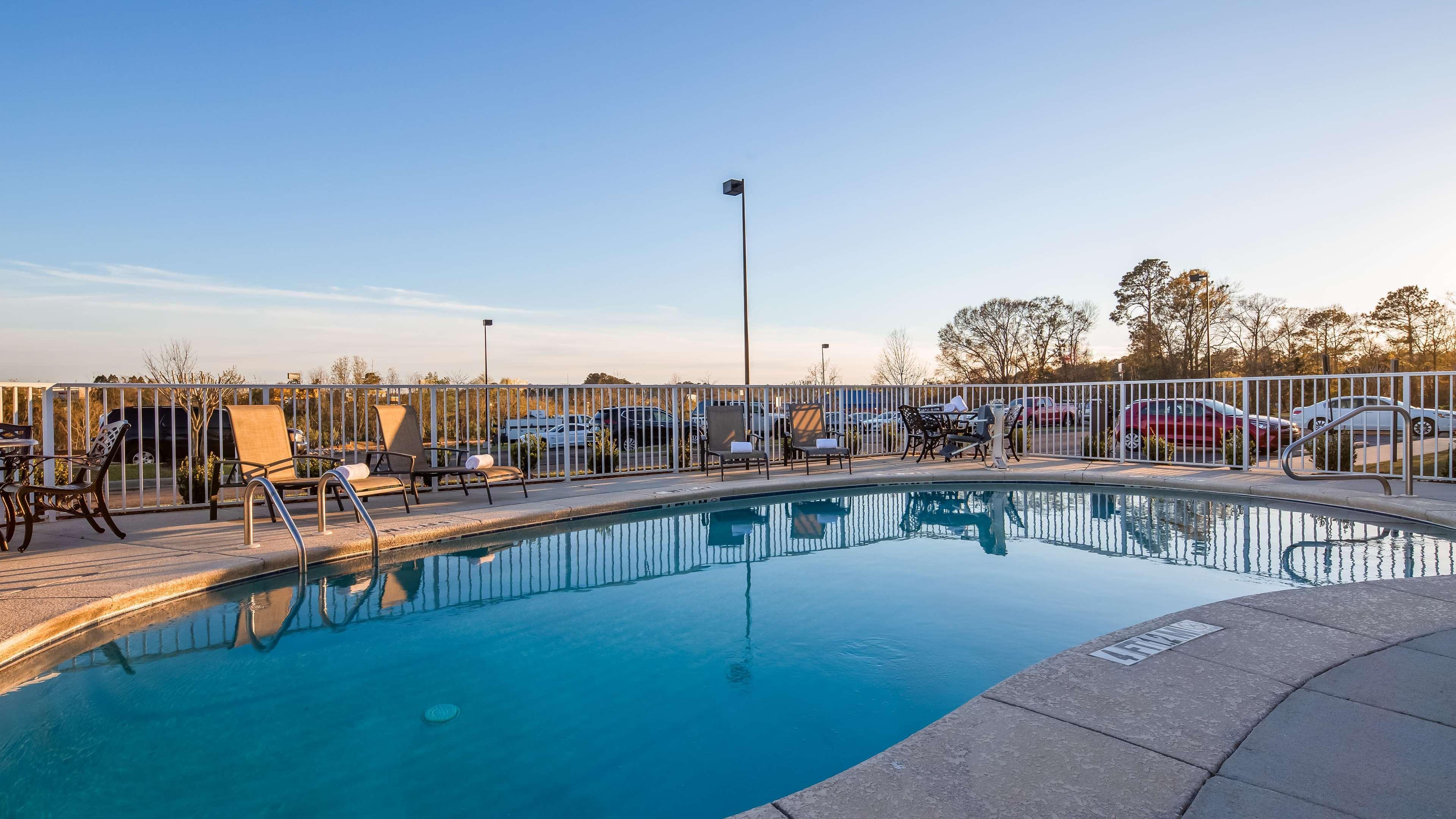 Best Western Dothan Inn & Suites Eksteriør bilde